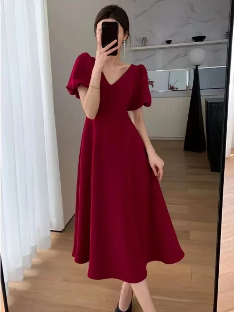 Dresses Summer V-neck Bubble Sleeve High Waist Solid Color Long Dresses for Women Fashion Elegance Black Dress Women Clothing
Dresses Summer V-neck Bubble Sleeve High Waist Solid Color Long Dresses for Women Fashion Elegance Black Dress Women Clothing