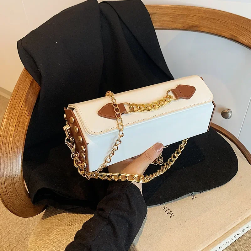 Premium small bag metal versatile chain foreign style shoulder messenger bag
Premium small bag metal versatile chain foreign style shoulder messenger bag