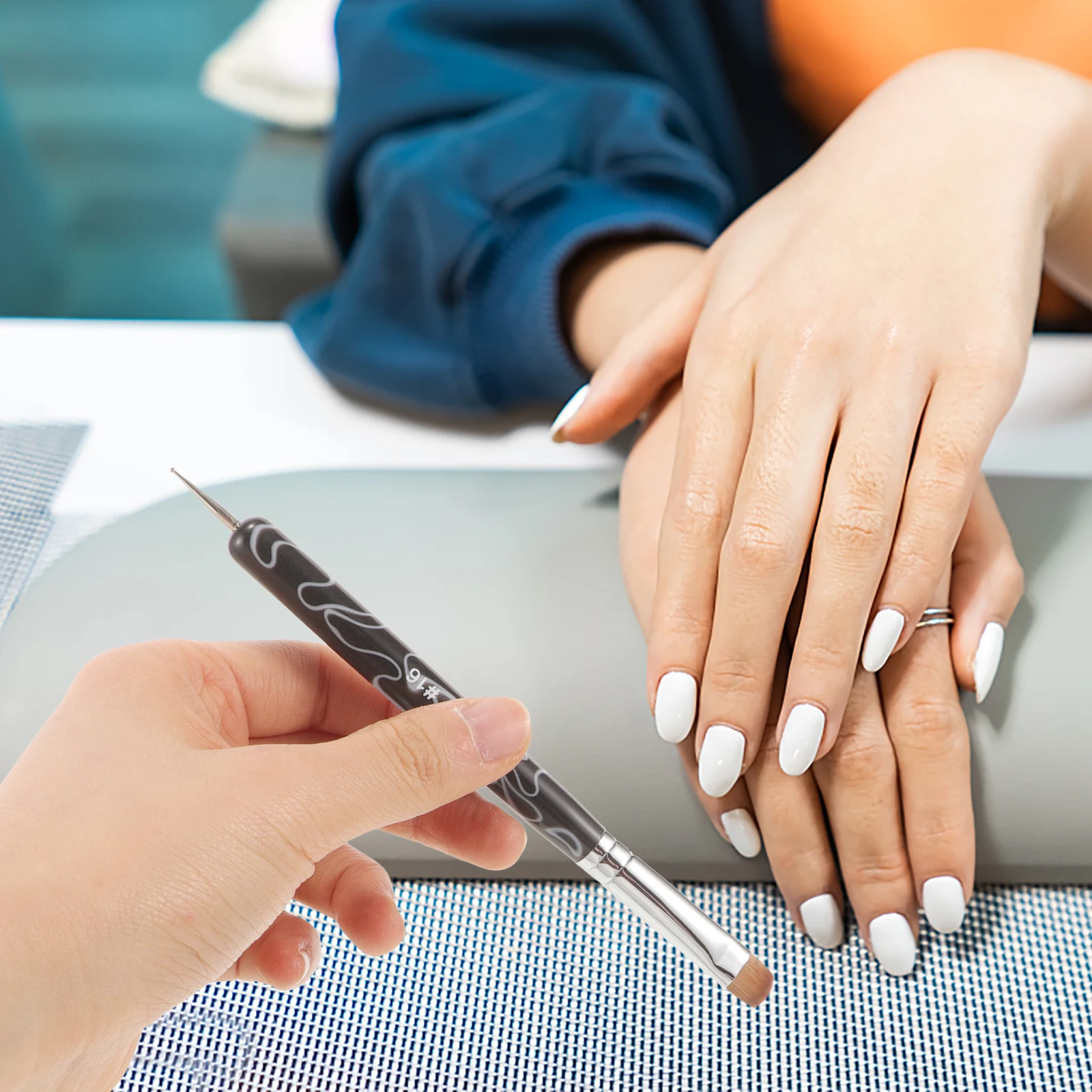 Художественная кисть с двойной головкой для маникюра, инструменты для рисования, точечная ручка, салонный дизайн, принадлежности для дизайна ногтей, маникюрная кисть, лак для ногтей
Художественная кисть с двойной головкой для маникюра, инструменты для рисования, точечная ручка, салонный дизайн, принадлежности для дизайна ногтей, маникюрная кисть, лак для ногтей