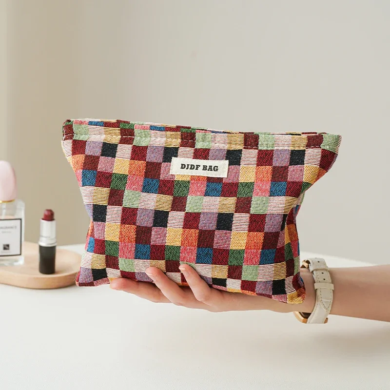 Colorful Checkered Women's Makeup Bag Large Capacity Makeup Lipstick Storage Bag Portable Travel Toiletry Bag Commuter Clutch 
Colorful Checkered Women's Makeup Bag Large Capacity Makeup Lipstick Storage Bag Portable Travel Toiletry Bag Commuter Clutch