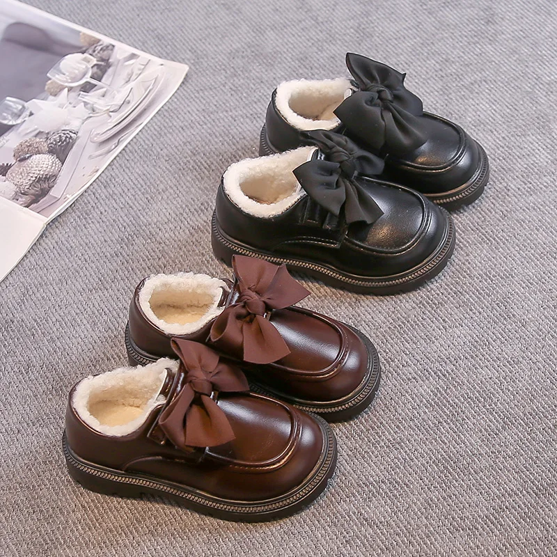 Children Leather Shoes for Girls 2025 Winter New Fashion Korean Style Soft Bottom Anti-slippery Versatile Princess Wedding Shoes
Children Leather Shoes for Girls 2025 Winter New Fashion Korean Style Soft Bottom Anti-slippery Versatile Princess Wedding Shoes