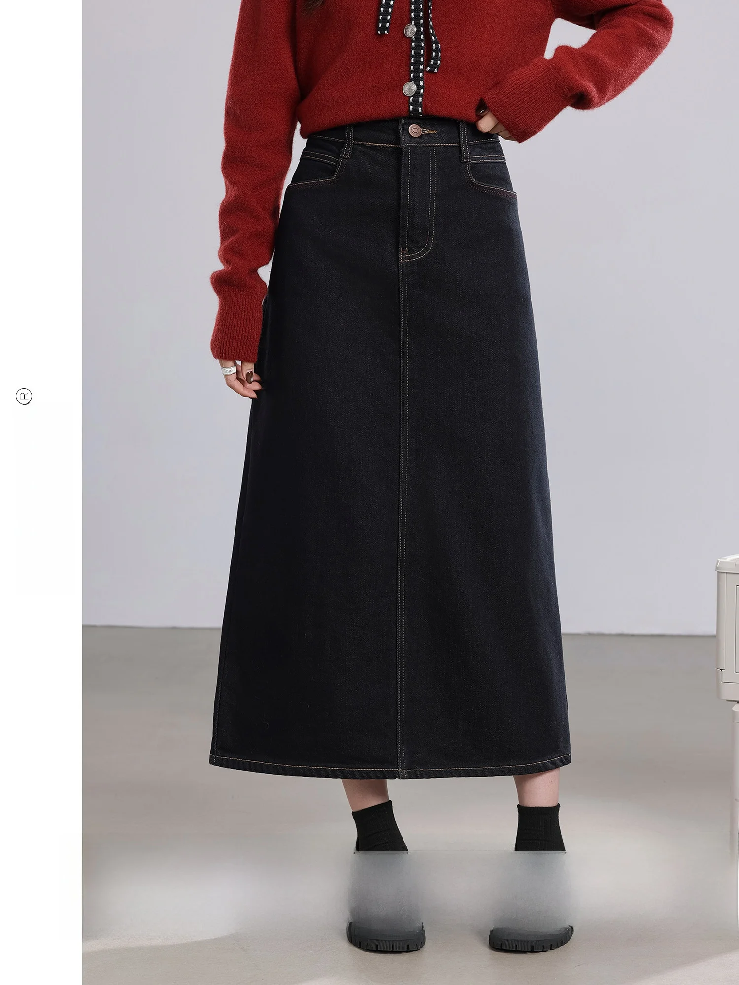 High Waist Thickened Faded Denim Skirt Versatile Women's Skirt Retro Style A-Line Silhouette Daily Wear by Yuxiang
High Waist Thickened Faded Denim Skirt Versatile Women's Skirt Retro Style A-Line Silhouette Daily Wear by Yuxiang