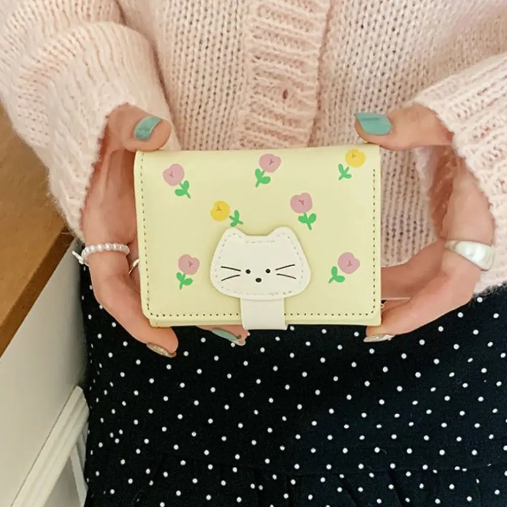 Coin Purse Portable Flower Printed Wallet PU Leather Cute Short Leather Purse Card Pouch Multiple Card Three Fold Wallet Girls
Coin Purse Portable Flower Printed Wallet PU Leather Cute Short Leather Purse Card Pouch Multiple Card Three Fold Wallet Girls