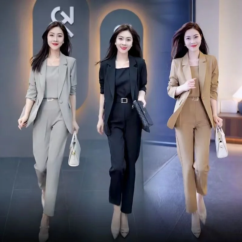 Fashionable Casual Ladies' Three-Piece Set Spring Autumn New Style Elegant Age-Defying Professional Suit Classic Flip-Collar ...
Fashionable Casual Ladies' Three-Piece Set Spring Autumn New Style Elegant Age-Defying Professional Suit Classic Flip-Collar ...
