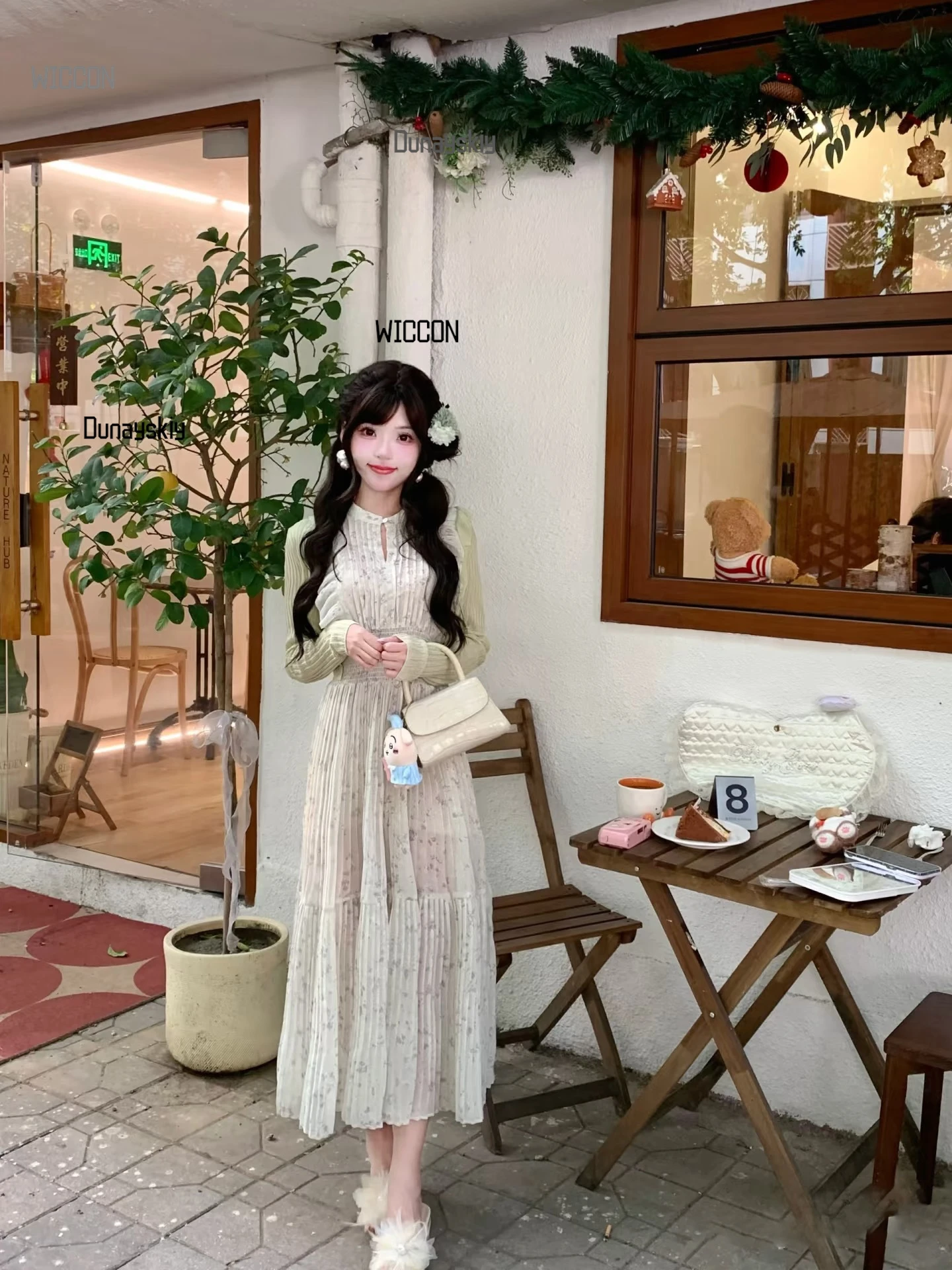 Японский Jirai Kei Lolita, высокое качество, цветочный принт, съемные крылья, элегантный кавайный косплей, Хэллоуин, День святого Валентина
Японский Jirai Kei Lolita, высокое качество, цветочный принт, съемные крылья, элегантный кавайный косплей, Хэллоуин, День святого Валентина