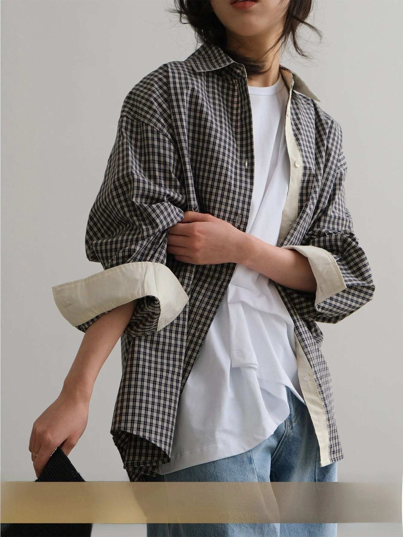 New 2026 Spring Artistic Style Pure Cotton Shoulder-Length Sleeve Shirt with Color Block Plaid Design for Women Breathable Co...
New 2026 Spring Artistic Style Pure Cotton Shoulder-Length Sleeve Shirt with Color Block Plaid Design for Women Breathable Co...