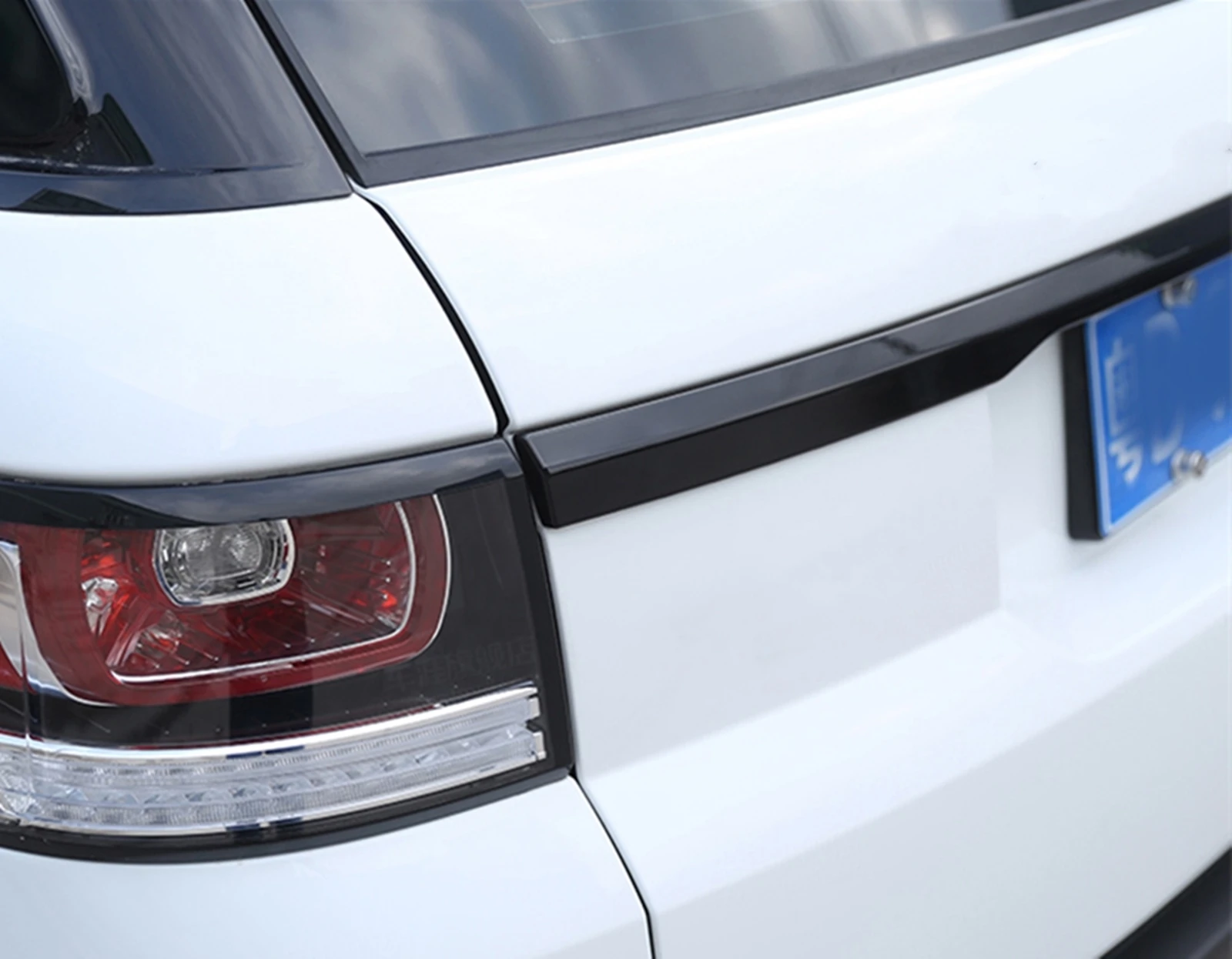 For Land Rover Range Rover Sport L494 2014-2021 Trunk Spoiler Rear Door Lid Tail Gate Cover Strip Trim Decorative Splitter Lip
For Land Rover Range Rover Sport L494 2014-2021 Trunk Spoiler Rear Door Lid Tail Gate Cover Strip Trim Decorative Splitter Lip