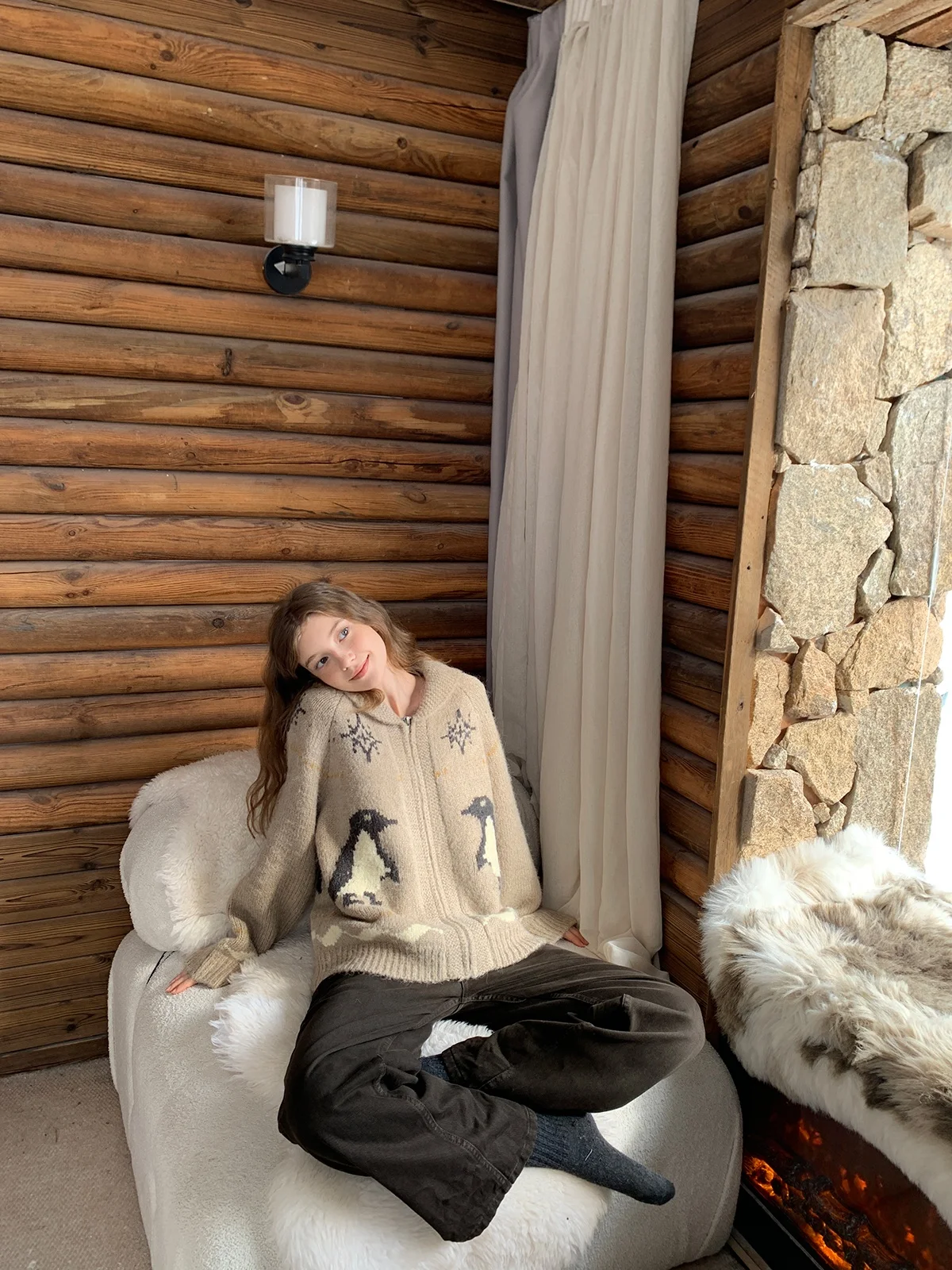 Женский вязаный шерстяной кардиган в скандинавском ретро-стиле с молнией на воротнике, с мультяшным принтом пингвинов, на пуговицах, с длинными рукавами, зимний, модный
Женский вязаный шерстяной кардиган в скандинавском ретро-стиле с молнией на воротнике, с мультяшным принтом пингвинов, на пуговицах, с длинными рукавами, зимний, модный