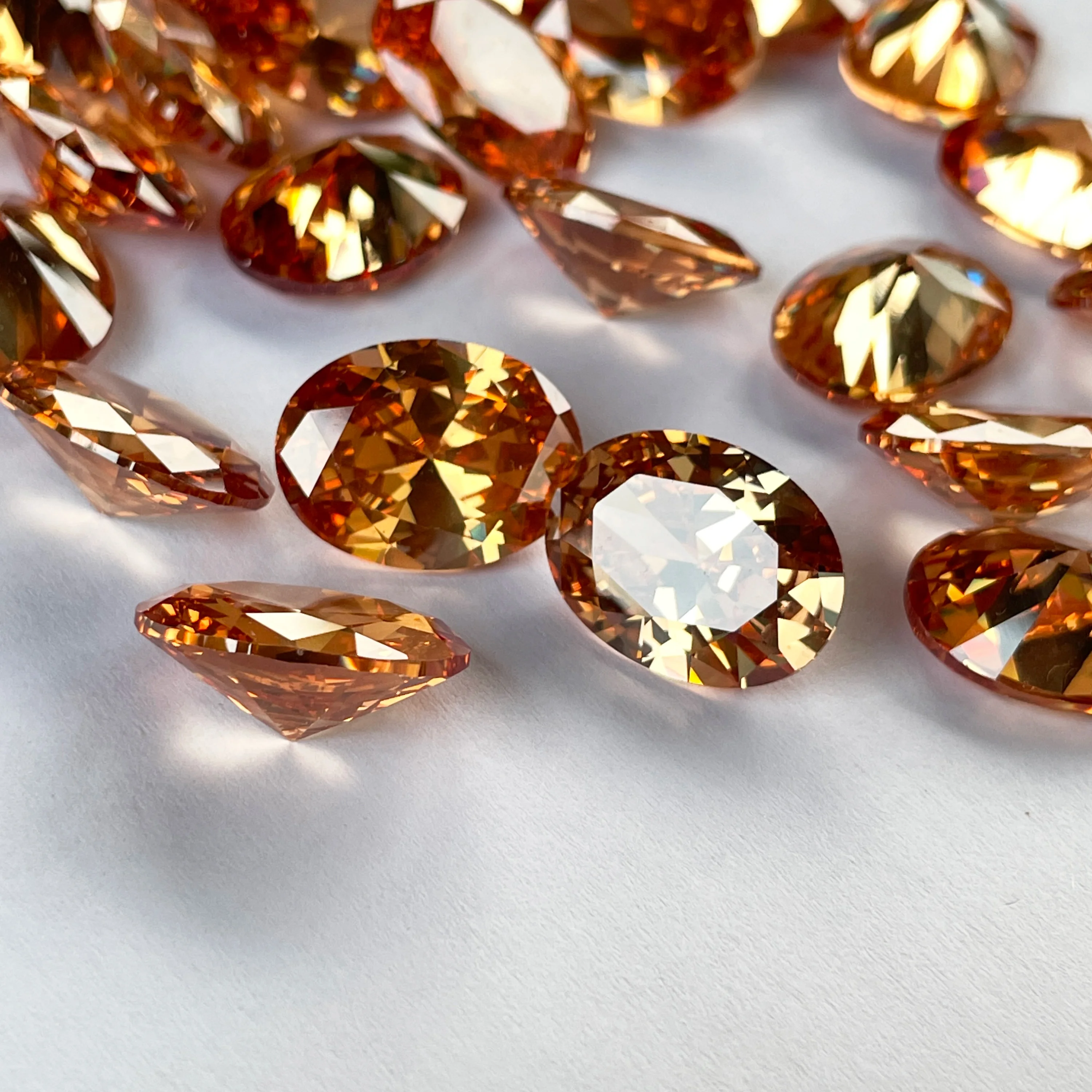 AAAAA Oval Shape Cubic Zirconia Stone 2X3mm~10X20mm Champagne Color Brilliant Cut Loose CZ Synthetic Gems Beads For Jewelry DIY
AAAAA Oval Shape Cubic Zirconia Stone 2X3mm~10X20mm Champagne Color Brilliant Cut Loose CZ Synthetic Gems Beads For Jewelry DIY