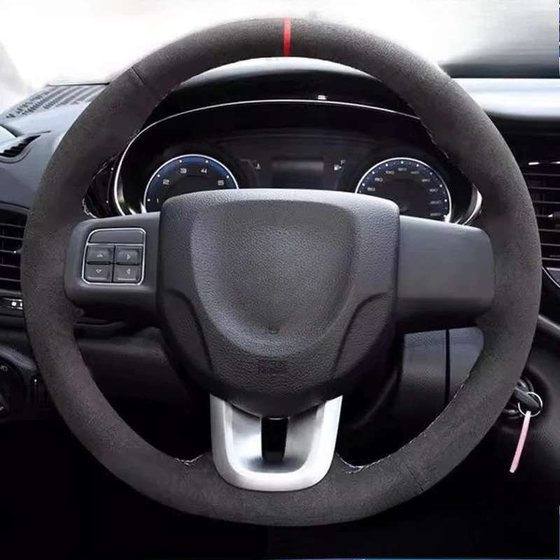 Сшитый вручную нескользящий замшевый чехол на руль с красной линией и красной маркировкой для Dodge Grand Caravan Journey Avenger Durango Fiat 500
Сшитый вручную нескользящий замшевый чехол на руль с красной линией и красной маркировкой для Dodge Grand Caravan Journey Avenger Durango Fiat 500