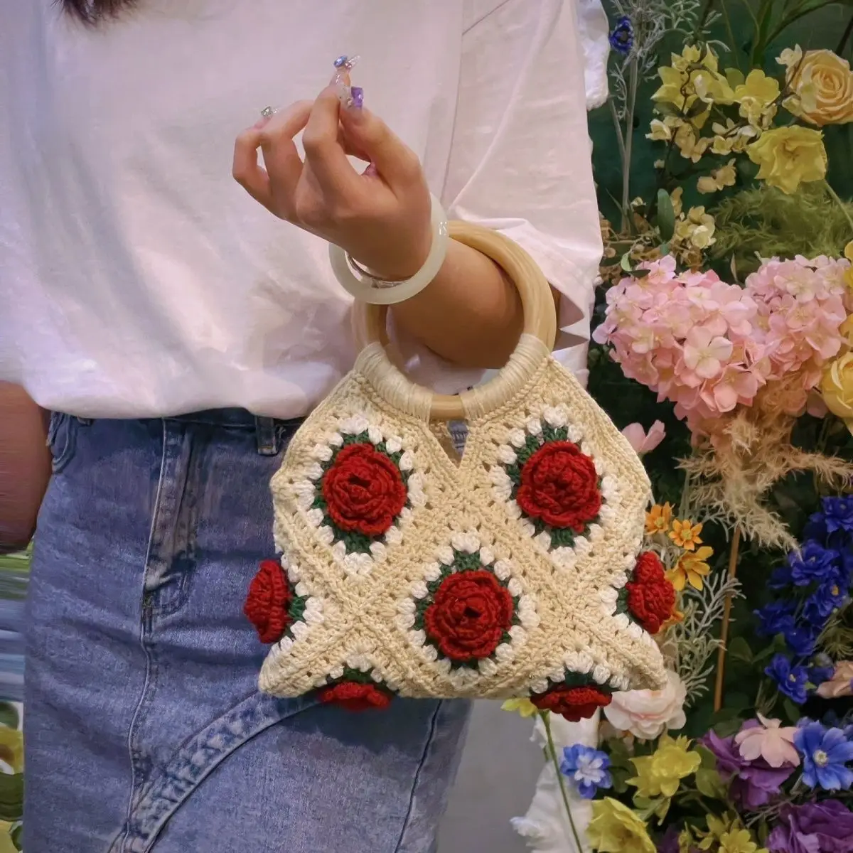Hot Sale Handmade Cotton Crochet Handbag Zipper Closure Foldable Durable Polyester Lining 3D Rose Decoration Elegant Retro Large
Hot Sale Handmade Cotton Crochet Handbag Zipper Closure Foldable Durable Polyester Lining 3D Rose Decoration Elegant Retro Large