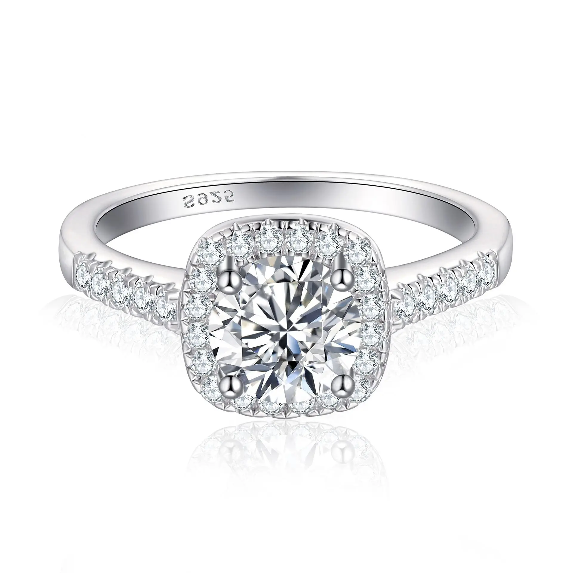 European and American minimalist diamond ring s925 silver plated 18K gold PT950 platinum ring fashionable classic wedding ring
European and American minimalist diamond ring s925 silver plated 18K gold PT950 platinum ring fashionable classic wedding ring