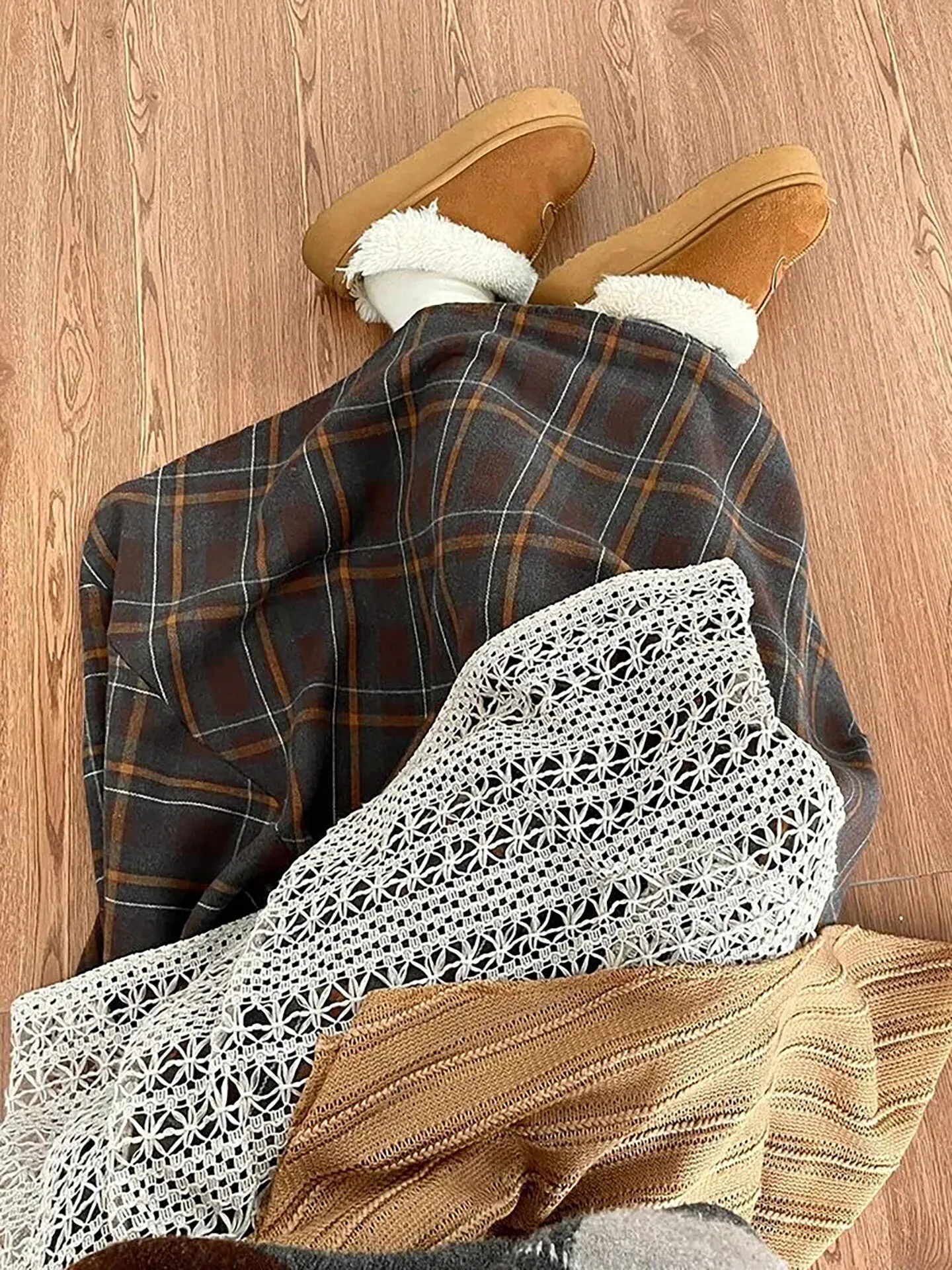 Korean Sle Plaid Midi Skirt for Women Spring 2026 New Design Retro Artistic Versatile Commuter High Waist A-Line Skirt
Korean Sle Plaid Midi Skirt for Women Spring 2026 New Design Retro Artistic Versatile Commuter High Waist A-Line Skirt