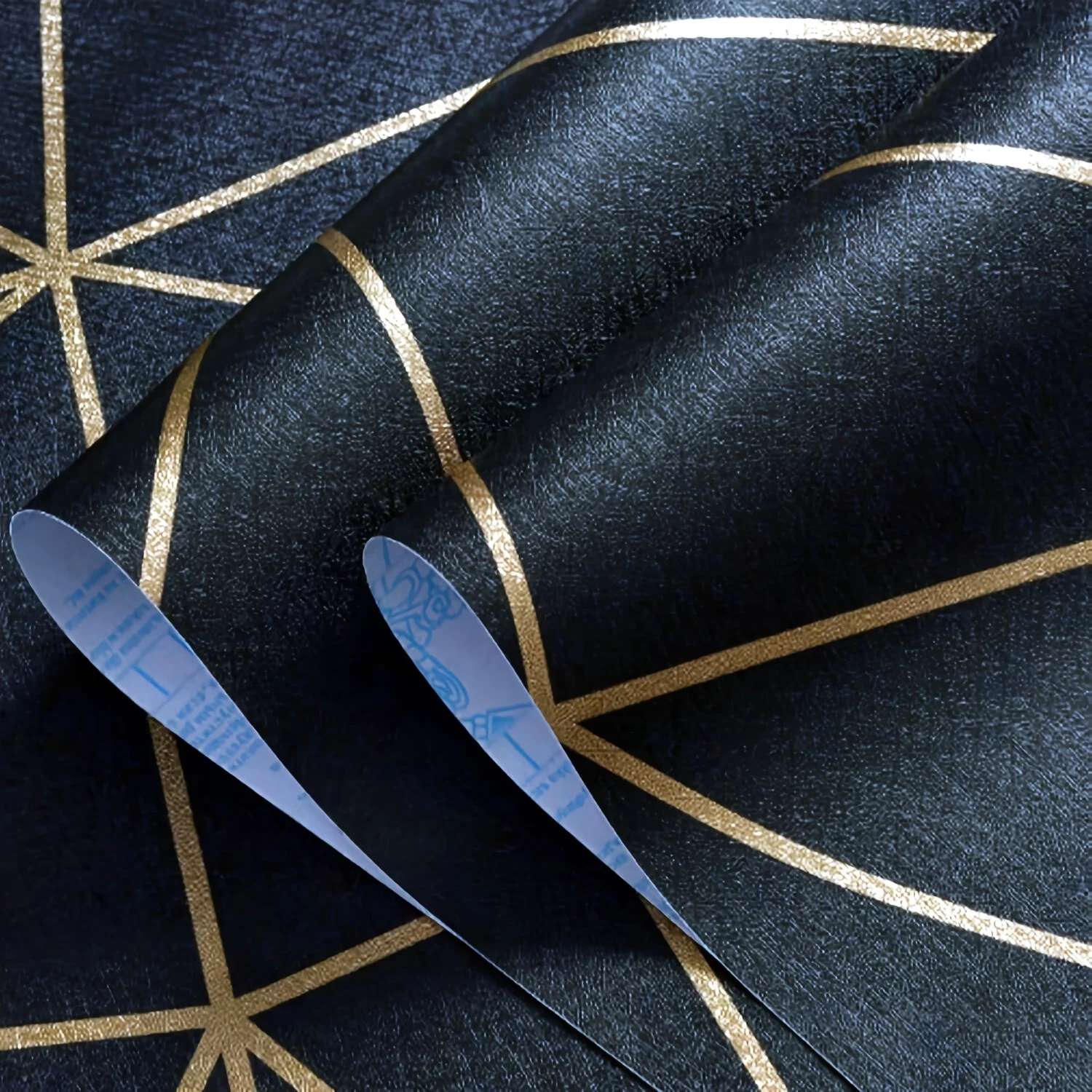 Водостойкие самоклеящиеся обои из ПВХ с геометрическим рисунком и золотыми линиями, легко моется, съемный настенный декор для спальни
Водостойкие самоклеящиеся обои из ПВХ с геометрическим рисунком и золотыми линиями, легко моется, съемный настенный декор для спальни