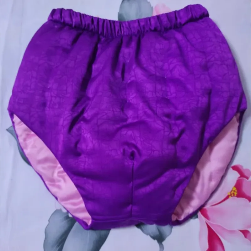 Men Satin High Waist Filled Cotton Warm Underwear Silky Touch Soft Briefs Daily Wear Comfortable Breathable Sissy Party Panties
Men Satin High Waist Filled Cotton Warm Underwear Silky Touch Soft Briefs Daily Wear Comfortable Breathable Sissy Party Panties