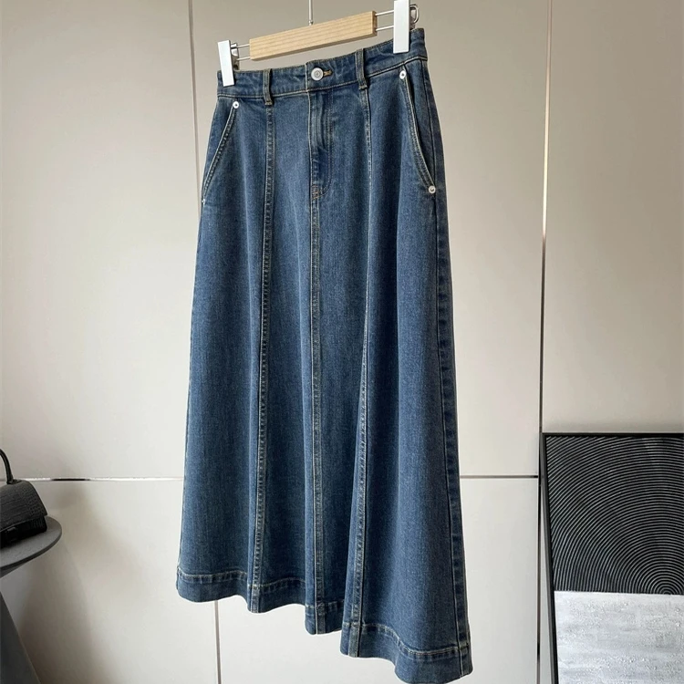 Eco-Friendly Cotton Vintage A-Line Skirt High Waist Urban Commute Women's Fashion Divided Hem Denim Skirt City Chic
Eco-Friendly Cotton Vintage A-Line Skirt High Waist Urban Commute Women's Fashion Divided Hem Denim Skirt City Chic
