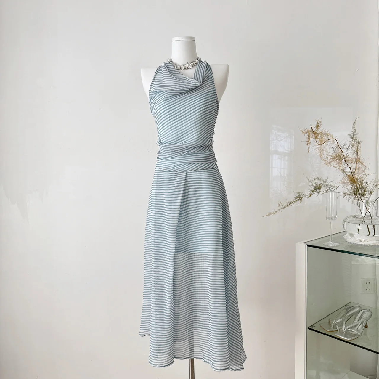 Coigarsam Women's Summer Dress New Office Lady Chiffon Striped High Waist Dresses
Coigarsam Women's Summer Dress New Office Lady Chiffon Striped High Waist Dresses