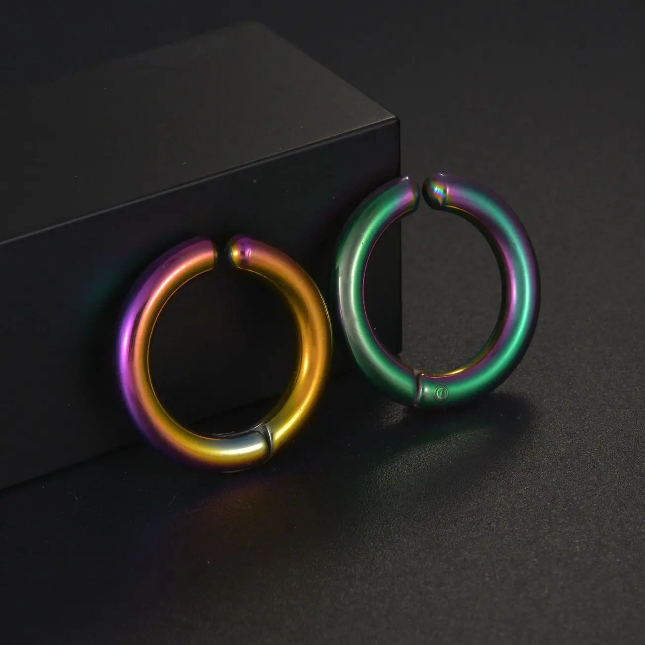 4 Colors Small Round Circle Ear Clip Hoop Earrings For Men Women No Piercing Fake Cartilage Earring Stainless Steel Jewelry Gift
4 Colors Small Round Circle Ear Clip Hoop Earrings For Men Women No Piercing Fake Cartilage Earring Stainless Steel Jewelry Gift