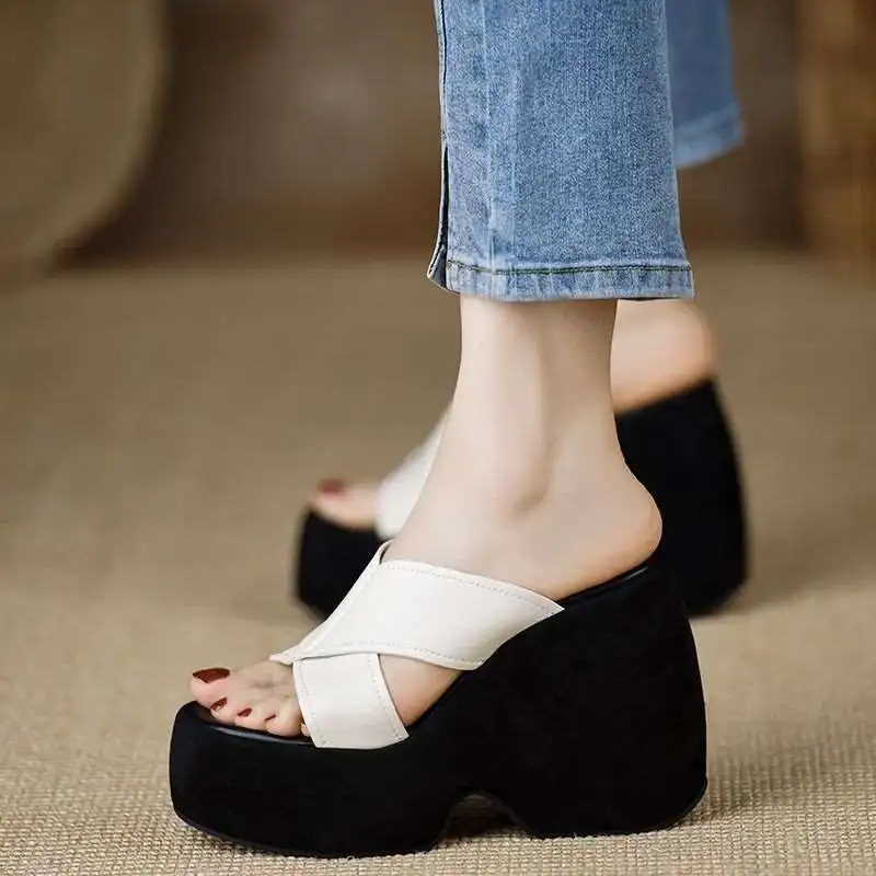 2023 модные нескользящие женские летние сандалии на толстой подошве, обувь на танкетке с открытым носком, пляжная повседневная обувь, Zapatos De Mujer
2023 модные нескользящие женские летние сандалии на толстой подошве, обувь на танкетке с открытым носком, пляжная повседневная обувь, Zapatos De Mujer