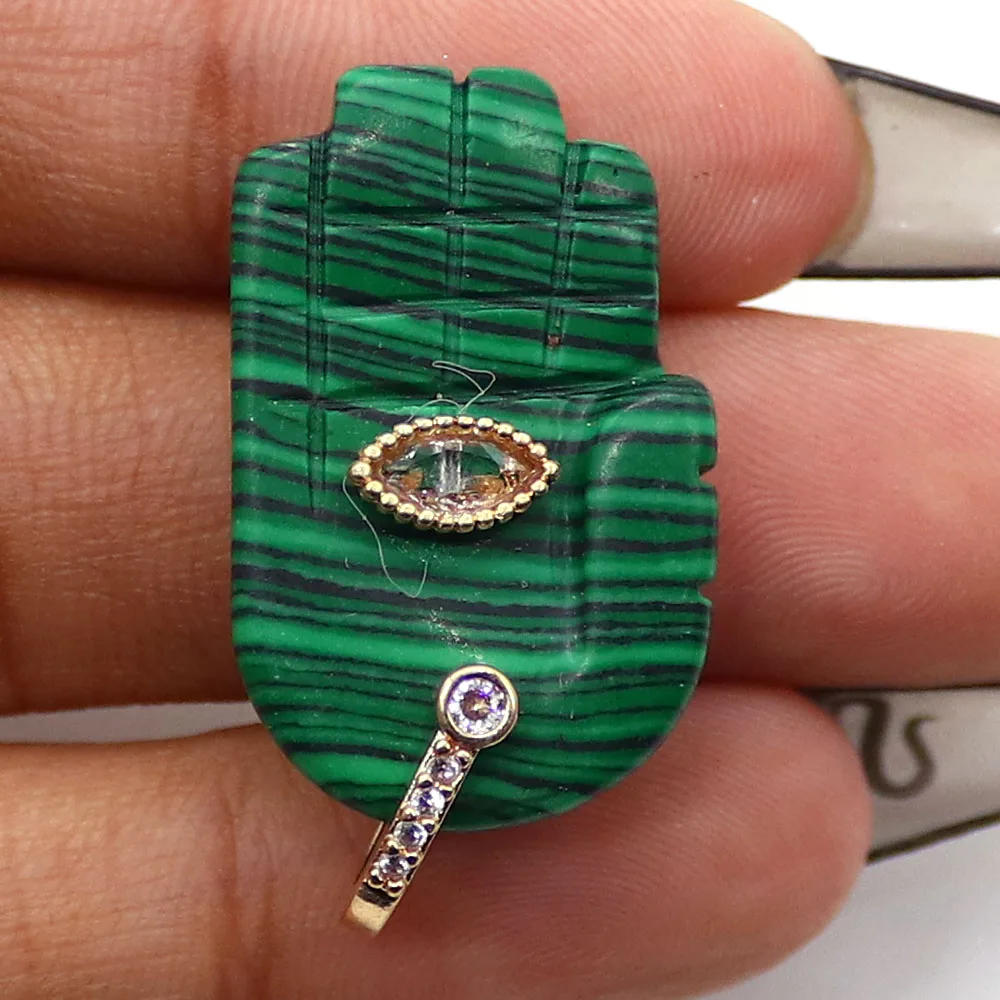 Personalized Polished Palm-shaped Agate Pendant Evil Eye Inlay and Single Hole Natural Stone Crystal Material DIY Accessory
Personalized Polished Palm-shaped Agate Pendant Evil Eye Inlay and Single Hole Natural Stone Crystal Material DIY Accessory