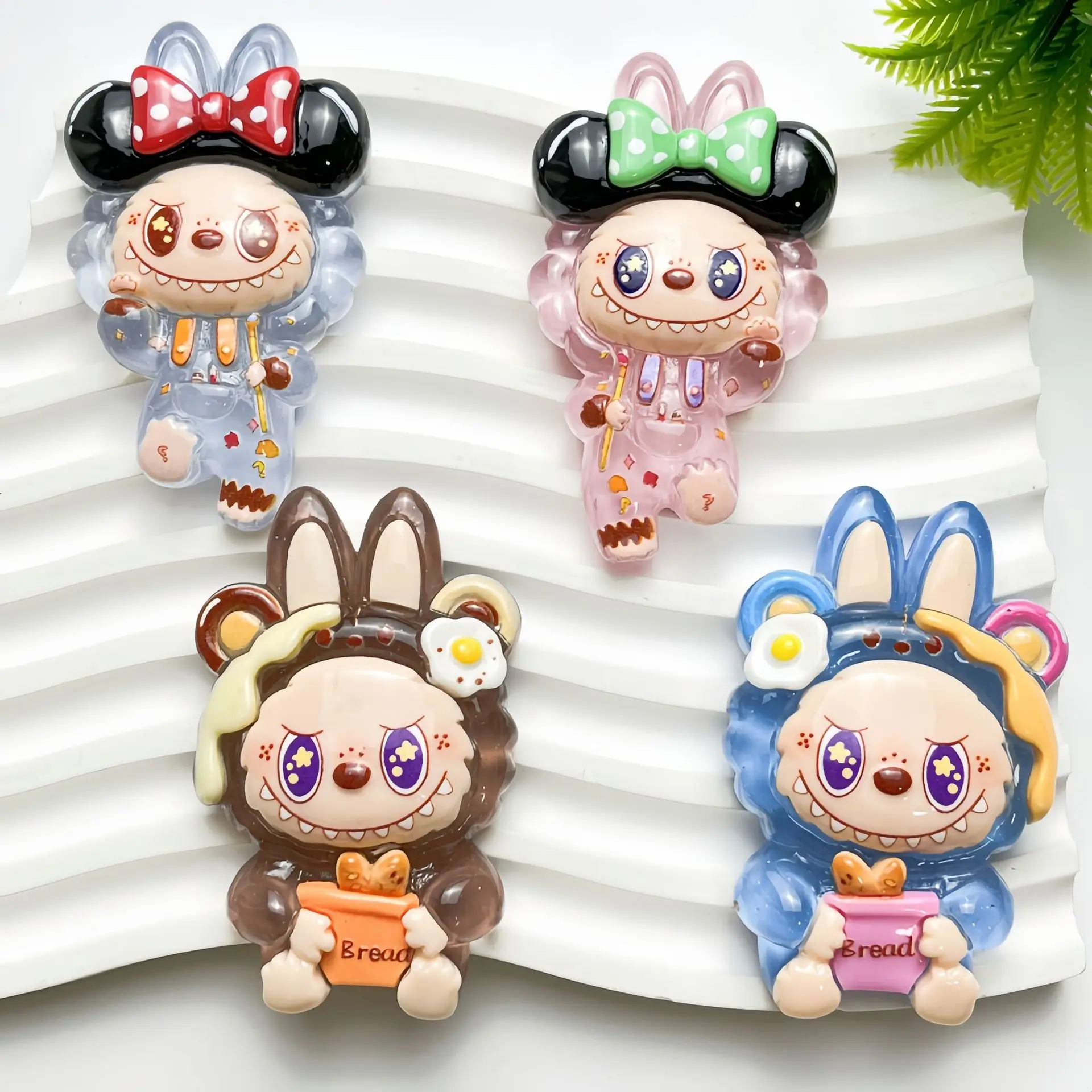 Labubu Cartoon luminous couple resin accessories DIY cream rubber shoe chains keychains refrigerator stickers decoration
Labubu Cartoon luminous couple resin accessories DIY cream rubber shoe chains keychains refrigerator stickers decoration