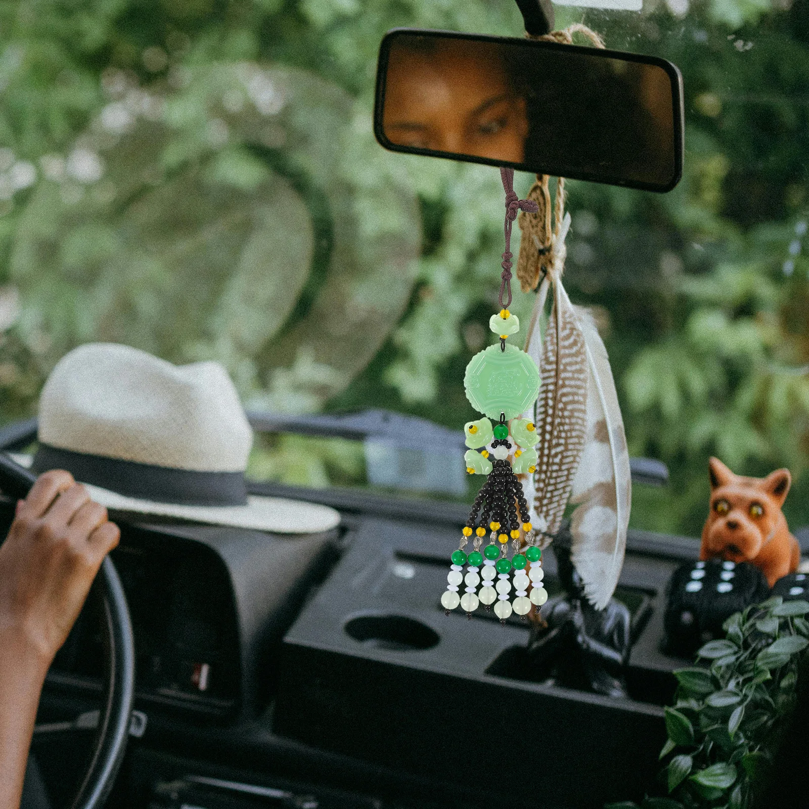 Creative Car Hanging Pendant Artificial Crystal Interior Decor Safety Charm For Car Rearview Mirror Automotive Accessories
Creative Car Hanging Pendant Artificial Crystal Interior Decor Safety Charm For Car Rearview Mirror Automotive Accessories