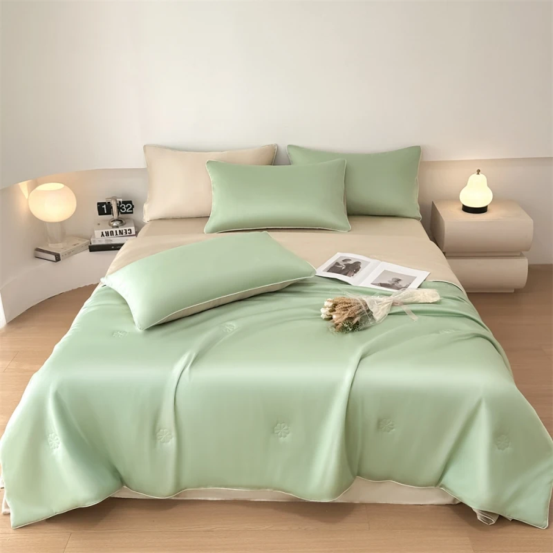 4Pcs summer ice silk summer cool quilt four-piece set air conditioner quilt summer quilt thin
4Pcs summer ice silk summer cool quilt four-piece set air conditioner quilt summer quilt thin