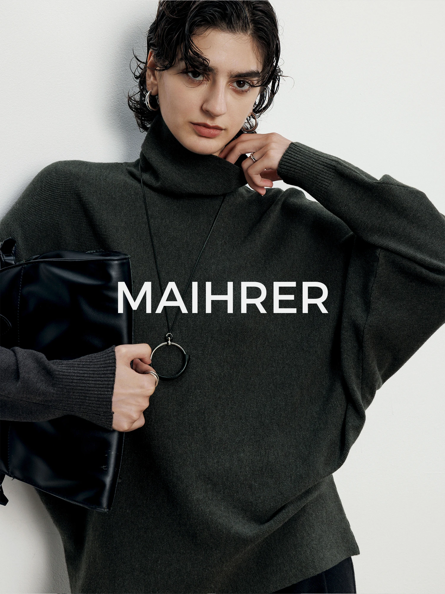 Женский вязаный свитер Maiher с высоким воротом, свободный крой, базовый слой, повседневный, однотонный, зимний, новинка, на флисовой подкладке
Женский вязаный свитер Maiher с высоким воротом, свободный крой, базовый слой, повседневный, однотонный, зимний, новинка, на флисовой подкладке