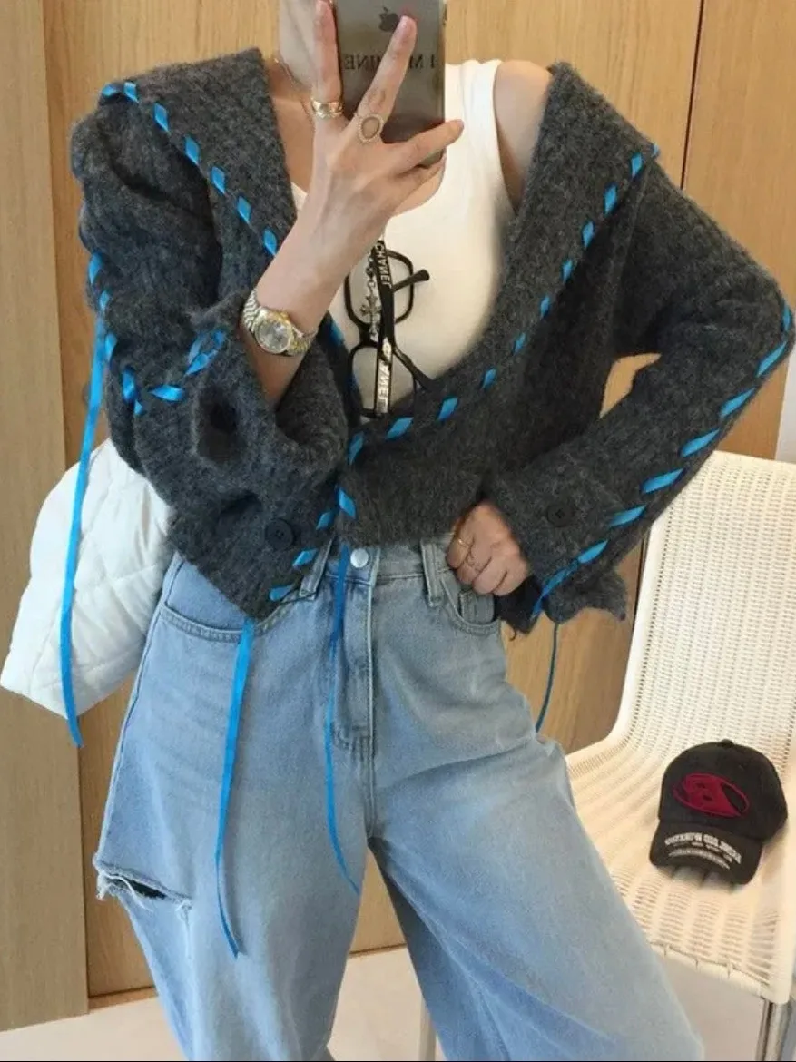 Осенний новый свободный повседневный вязаный свитер, пальто, женский дизайн, цветной блуэтный воротник, открытый кардиган, французский Sle Faion
Осенний новый свободный повседневный вязаный свитер, пальто, женский дизайн, цветной блуэтный воротник, открытый кардиган, французский Sle Faion