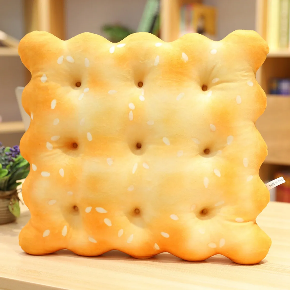 38Cm Square Biscuit Hugging Pillow Soft Comfortable Sleep Aid for Adults Kids Home Decor Creative Bolster Stress Relief
38Cm Square Biscuit Hugging Pillow Soft Comfortable Sleep Aid for Adults Kids Home Decor Creative Bolster Stress Relief