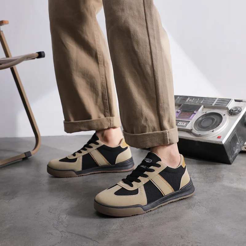 2025 New Men's Sneakers Lightweight Flat Canvas Shoes Wear-resistant Low-top Board Shoes De Training Shoes
2025 New Men's Sneakers Lightweight Flat Canvas Shoes Wear-resistant Low-top Board Shoes De Training Shoes