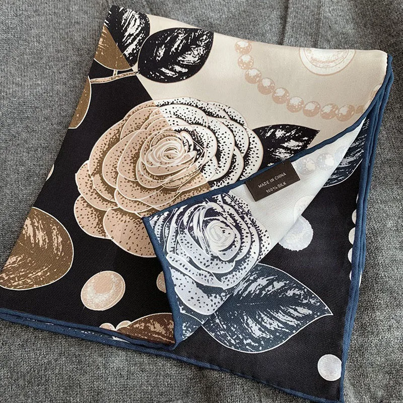 Шелковый шарф-накидка из 100% шелка, весна 2026, женский, элегантный, с цветочным принтом, двусторонний
Шелковый шарф-накидка из 100% шелка, весна 2026, женский, элегантный, с цветочным принтом, двусторонний