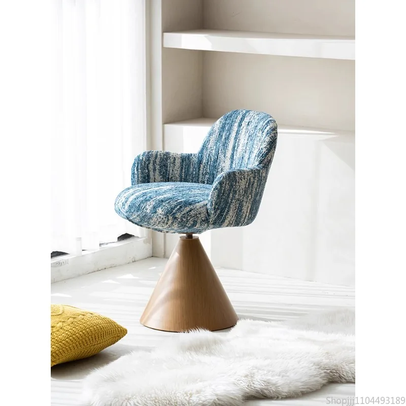 French Retro Dressing Chairs Bedroom Furniture 360° Rotatable Makeup Stool Vanity Chair Stool Chair
French Retro Dressing Chairs Bedroom Furniture 360° Rotatable Makeup Stool Vanity Chair Stool Chair