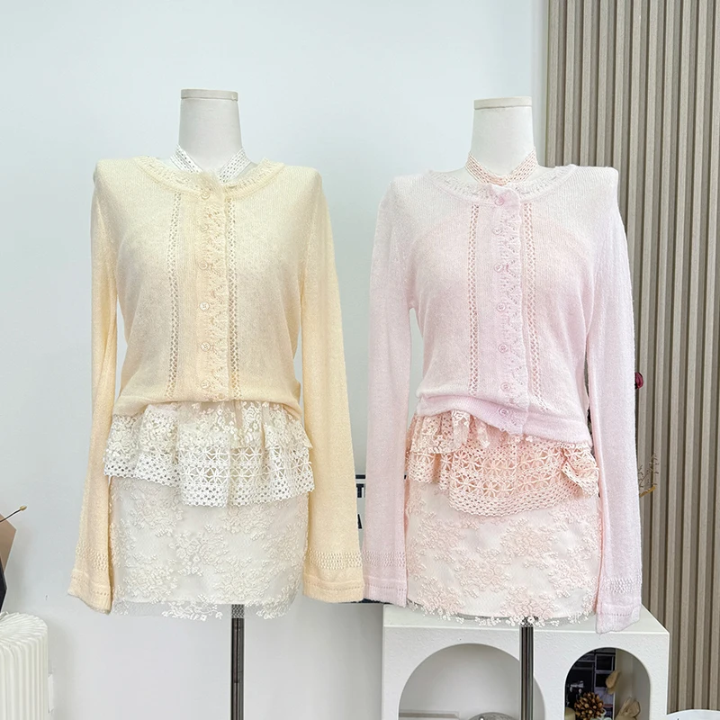 Chic Lace-stitched Trim Wool Knitted Cardigans Women Long Sleeve Pink Knitted Tops Elegant Soft Korean Fashion Sweater Jacket
Chic Lace-stitched Trim Wool Knitted Cardigans Women Long Sleeve Pink Knitted Tops Elegant Soft Korean Fashion Sweater Jacket