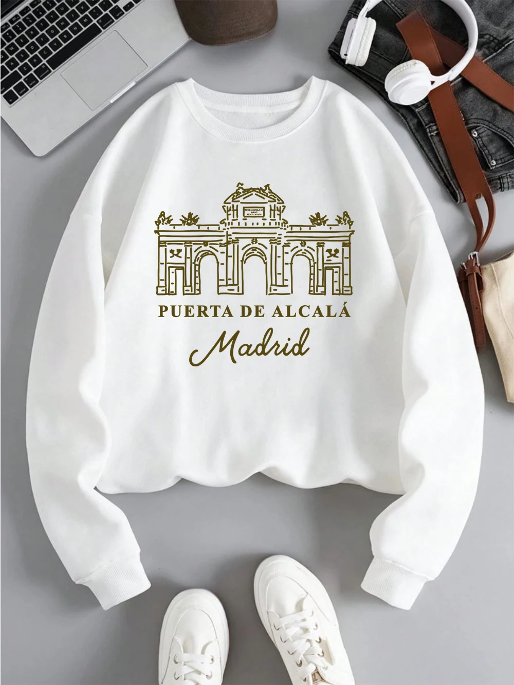 Puerta De Alcalá Madrid пуловер с принтом женский осенний свитшот с круглым вырезом свободная флисовая одежда мягкая повседневная женская спортивная одежда
Puerta De Alcalá Madrid пуловер с принтом женский осенний свитшот с круглым вырезом свободная флисовая одежда мягкая повседневная женская спортивная одежда