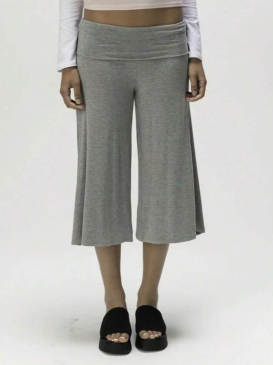 Women Cropped Wide Leg Culottes Stretchy Knit Pants Fold Over Waist Streetwear
Women Cropped Wide Leg Culottes Stretchy Knit Pants Fold Over Waist Streetwear