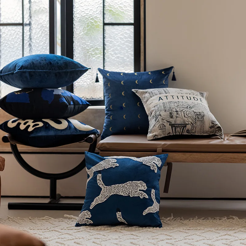 Modern Premium Blue Cushion Cover Design Patchwork Embroidered Pillow Cover Decorative Fashionable Home Decor Sofa Pillowcase
Modern Premium Blue Cushion Cover Design Patchwork Embroidered Pillow Cover Decorative Fashionable Home Decor Sofa Pillowcase