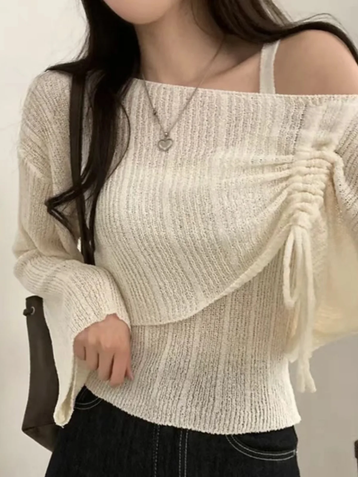 Korean Sle Faionable Versatile Slim Fit Inner Wear Tank Top with Dstring Sexy One oulder Knitted Sweater Two Piece S...
Korean Sle Faionable Versatile Slim Fit Inner Wear Tank Top with Dstring Sexy One oulder Knitted Sweater Two Piece S...