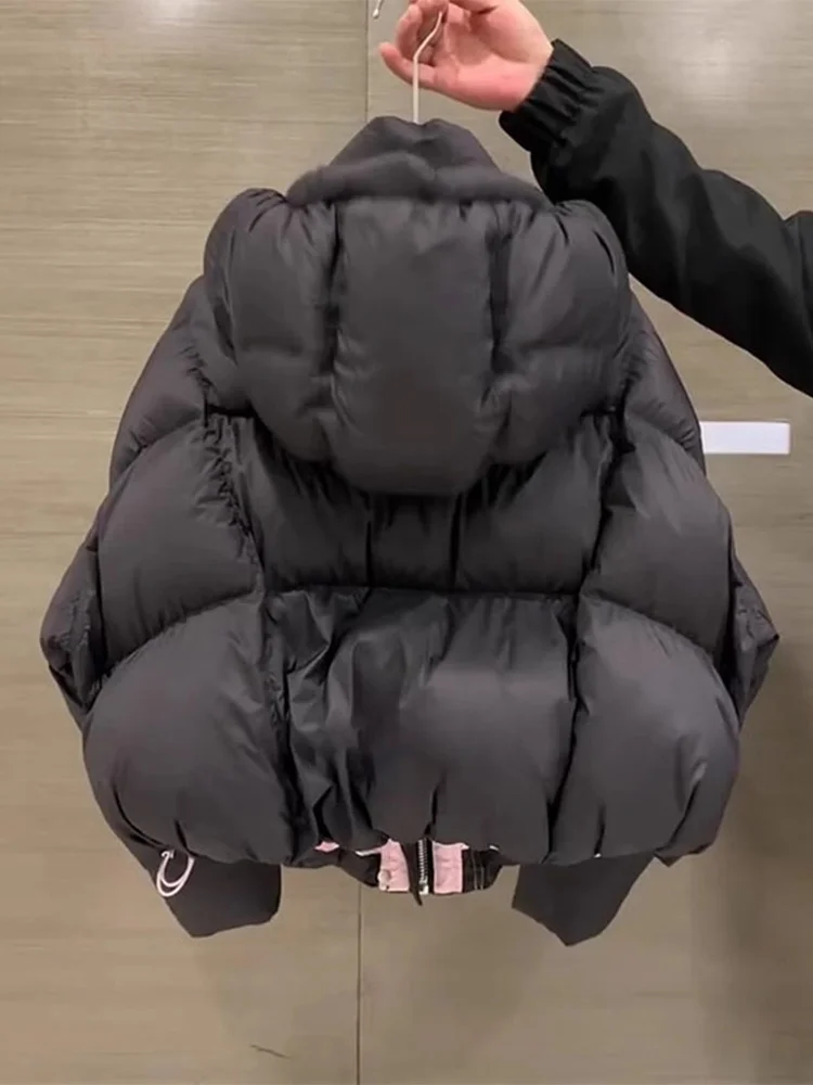 Stylish Short Black Cotton Jacket Women's Winter Fashion Bread Coat Outerwear Korean Version Loose Fit Zipper Closure
Stylish Short Black Cotton Jacket Women's Winter Fashion Bread Coat Outerwear Korean Version Loose Fit Zipper Closure