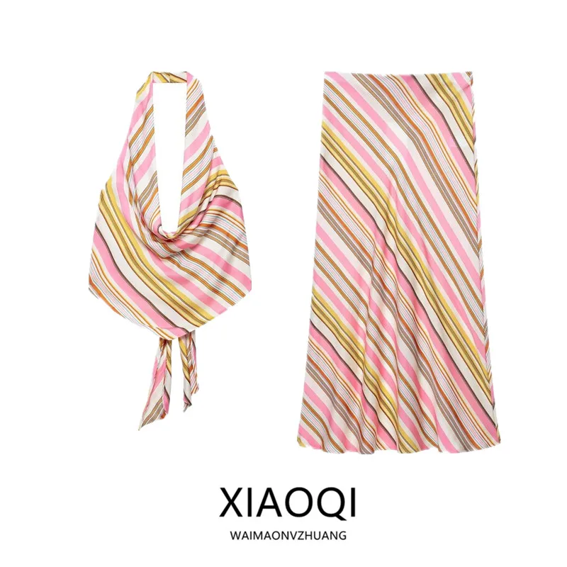 Summer 2026 New Women's Striped Backless Hanging Collar Top Half Skirt Fashionable Casual Outfit Elegant Ladylike Style
Summer 2026 New Women's Striped Backless Hanging Collar Top Half Skirt Fashionable Casual Outfit Elegant Ladylike Style