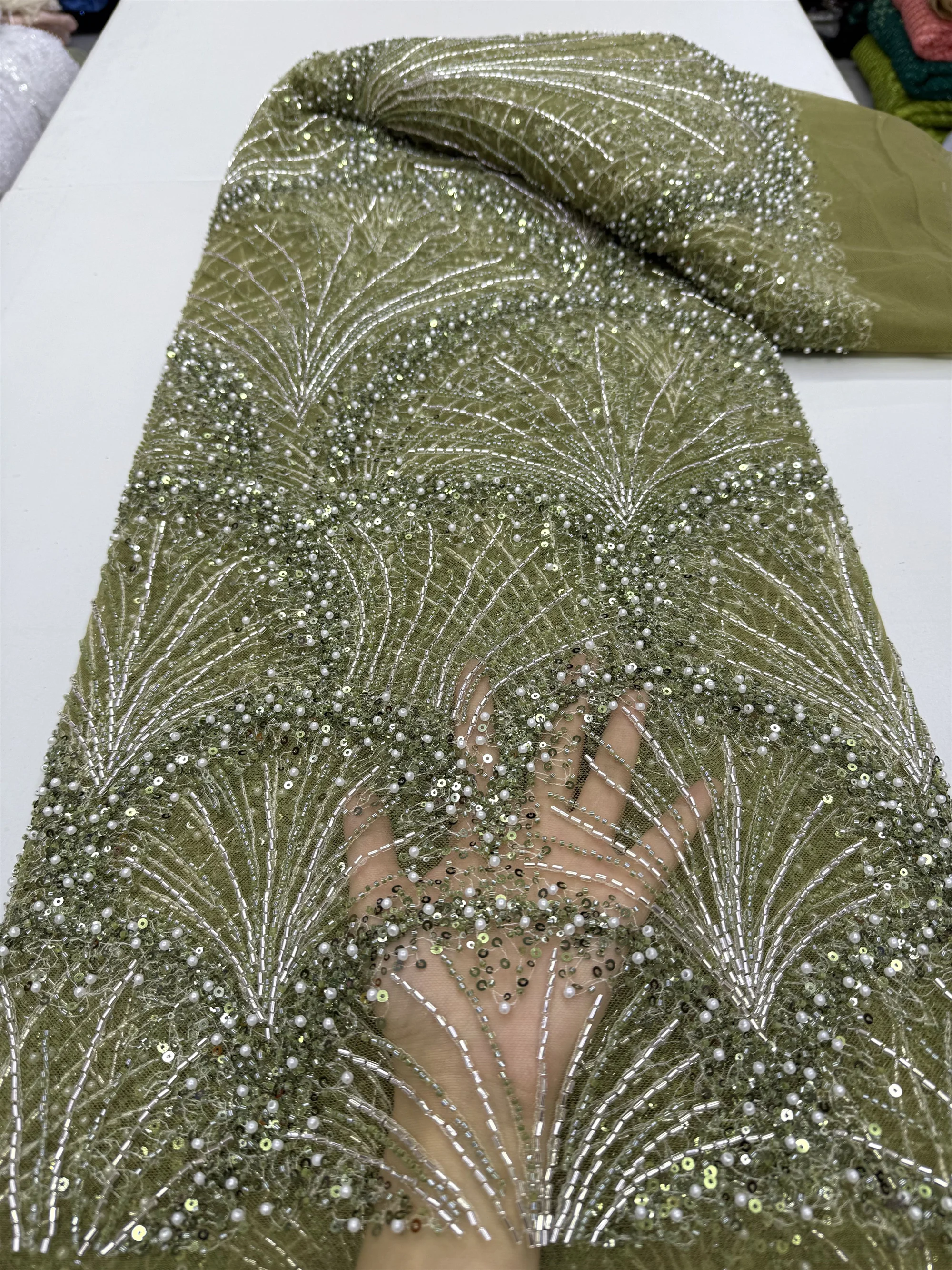 French Tulle Lace Fabric Embroidery African Beaded Lace Fabric New Design Handmad Lace For Wedding Party Sewing
French Tulle Lace Fabric Embroidery African Beaded Lace Fabric New Design Handmad Lace For Wedding Party Sewing