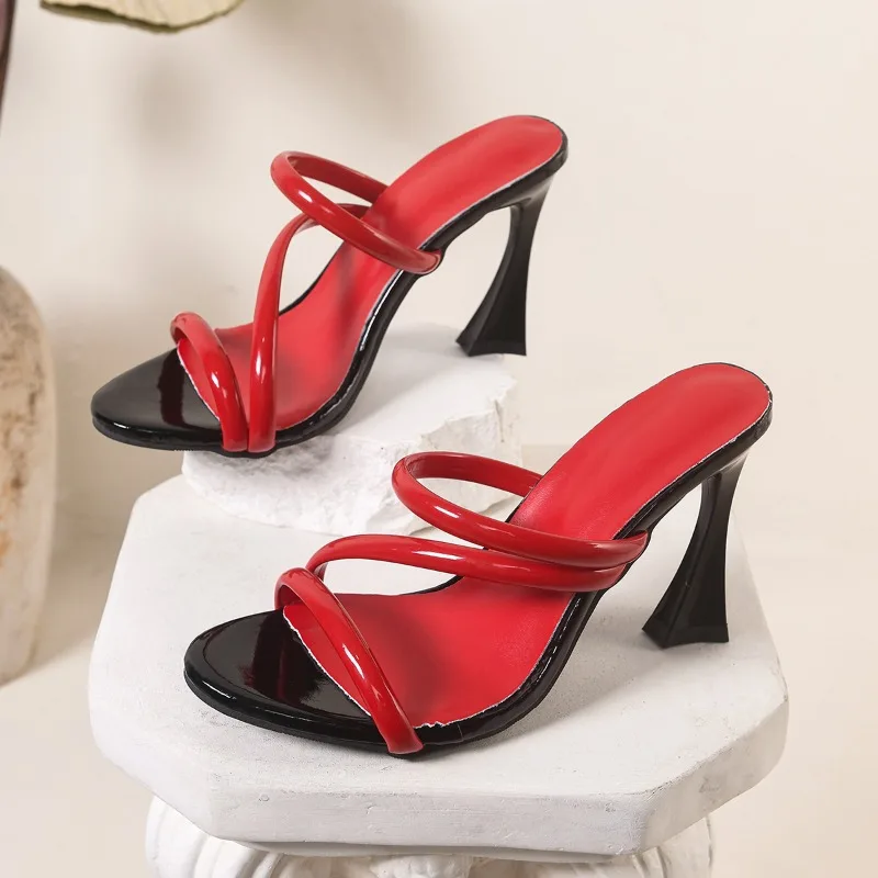 2026 Big Size 43 Sexy Red High Heels Modern Slippers Women Cozy Leather Round Open Toe Summer Slides Shoes Mules Female Sandals
2026 Big Size 43 Sexy Red High Heels Modern Slippers Women Cozy Leather Round Open Toe Summer Slides Shoes Mules Female Sandals