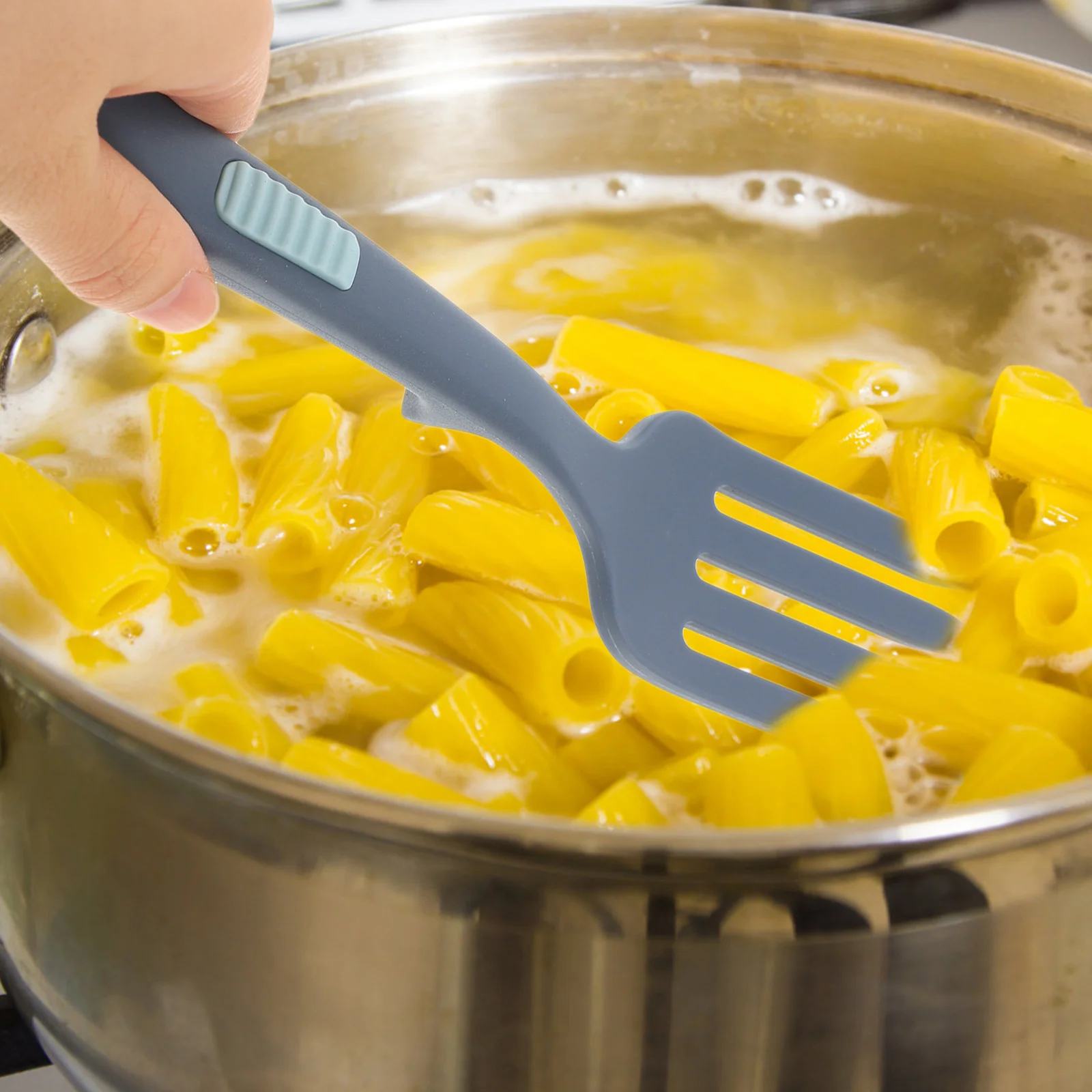 Silicone Cooking Fork Kitchen Utensil Noodle Pasta Serving Spaghetti Practical Salad Fork Large Food Tool Strainer Spoon
Silicone Cooking Fork Kitchen Utensil Noodle Pasta Serving Spaghetti Practical Salad Fork Large Food Tool Strainer Spoon