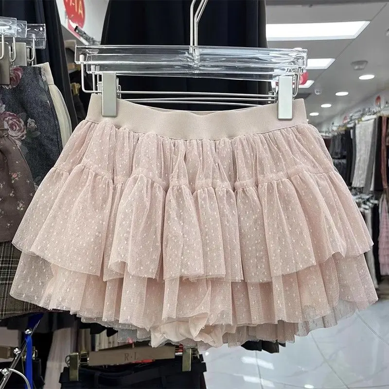 Temperament Mesh Spliced puffy Skirt Gauze Skirt Spring and Summer New Sweet Polka Dot High Waist Slim Short Skirt
Temperament Mesh Spliced puffy Skirt Gauze Skirt Spring and Summer New Sweet Polka Dot High Waist Slim Short Skirt