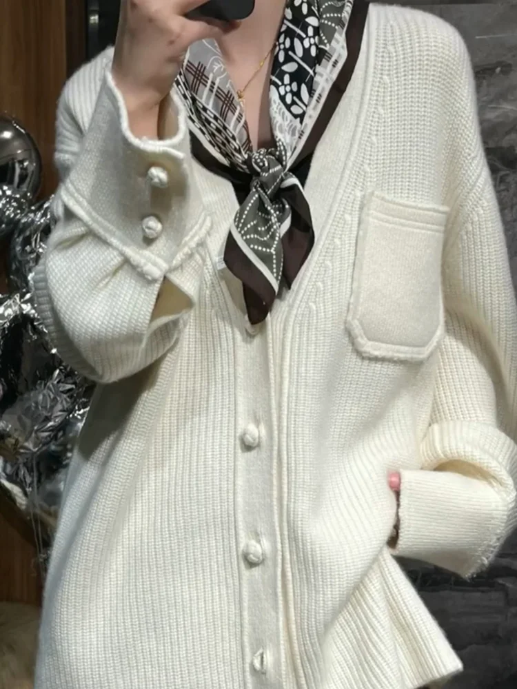 Ladies Soft Cozy V-Ne Sweater Faionable Versatile Slimming Top Large Size Autumn New Arrival Commute Korean Sle Long Sl...
Ladies Soft Cozy V-Ne Sweater Faionable Versatile Slimming Top Large Size Autumn New Arrival Commute Korean Sle Long Sl...