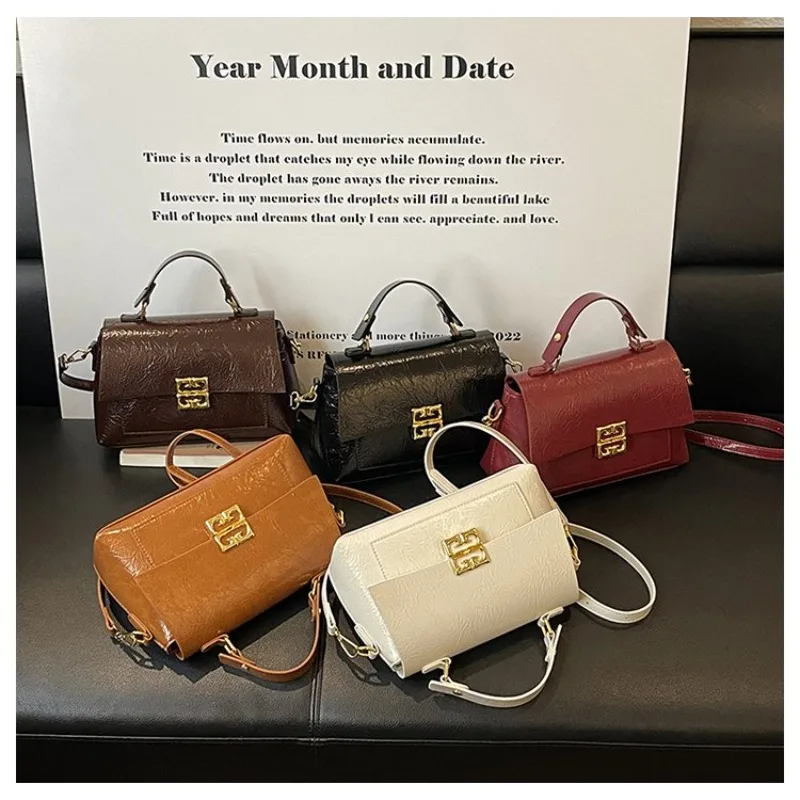 Elegant Solid Color Diaper Bag High-End Casual Handbag Stylish Commuter Clutch Original Retro Square Satchel
Elegant Solid Color Diaper Bag High-End Casual Handbag Stylish Commuter Clutch Original Retro Square Satchel