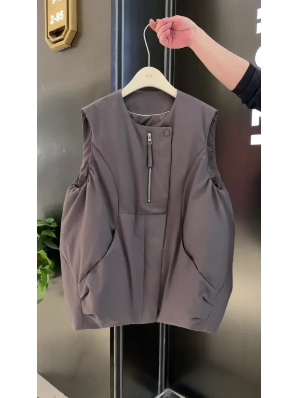 Корейский жилет Sle Thiened, женская верхняя одежда на осень-зиму, многослойная одежда, круглая молния с хлопковым наполнителем
Корейский жилет Sle Thiened, женская верхняя одежда на осень-зиму, многослойная одежда, круглая молния с хлопковым наполнителем