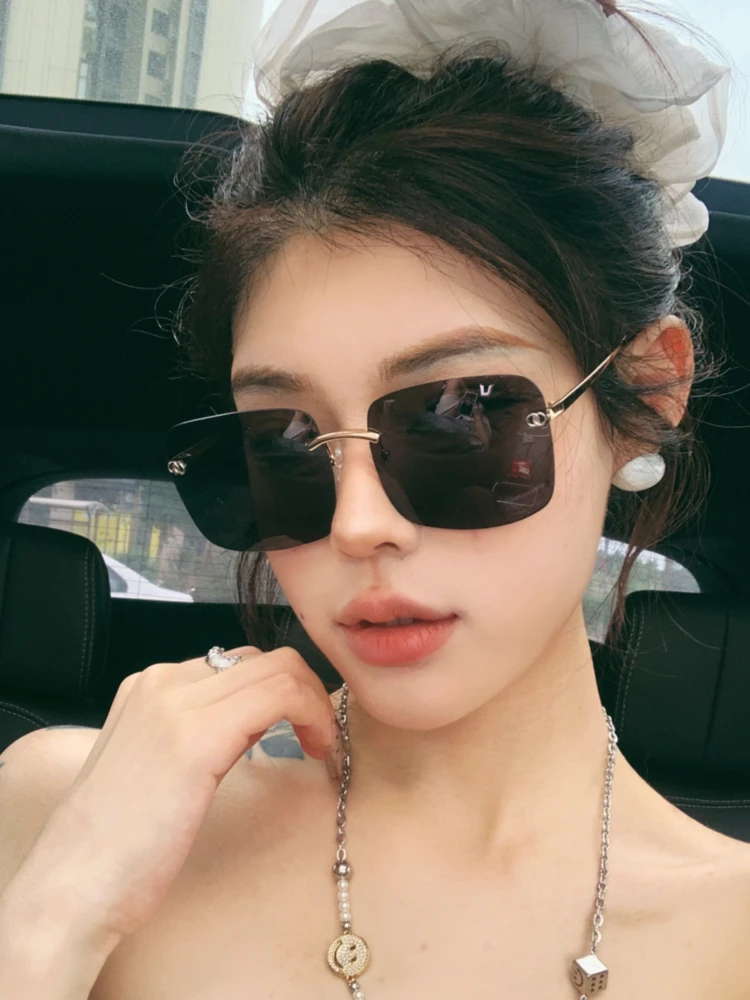 Retro Silver Metal Vintage Sun Glasses Women's Sle Face Slimming Hot Girl Faionable Sunglasses Square Frame ex
Retro Silver Metal Vintage Sun Glasses Women's Sle Face Slimming Hot Girl Faionable Sunglasses Square Frame ex