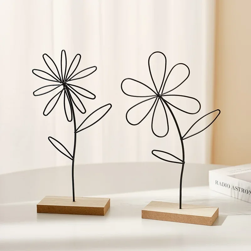 1Pcs Nordic Style Iron Flower Decoration Creative Home Living Room Entrance Wine Cabinet Metal Crafts Desk Decoration
1Pcs Nordic Style Iron Flower Decoration Creative Home Living Room Entrance Wine Cabinet Metal Crafts Desk Decoration