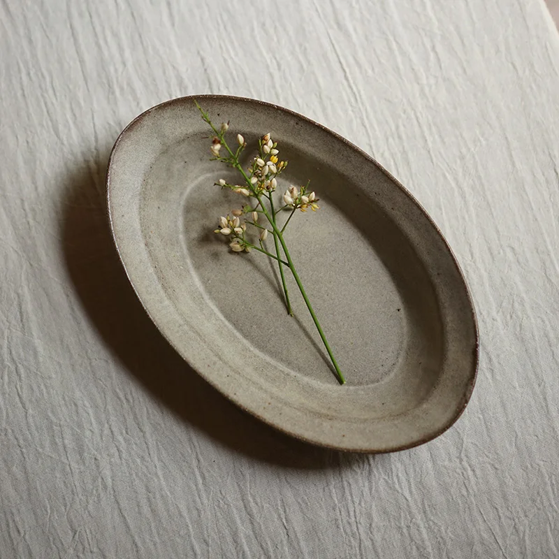 Овальная чаша ручной работы с глазурью, японская посуда Sle Cerc, винтажная эллиптическая плоская тарелка для домашнего использования для взрослых, 6 дюймов
Овальная чаша ручной работы с глазурью, японская посуда Sle Cerc, винтажная эллиптическая плоская тарелка для домашнего использования для взрослых, 6 дюймов